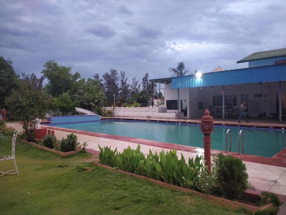 Swaraj Resorts Bharatpur Exterior foto