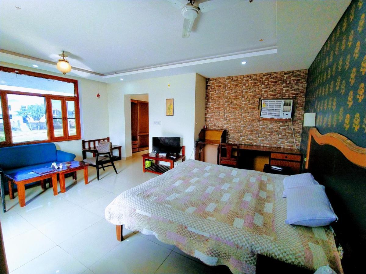 Swaraj Resorts Bharatpur Exterior foto